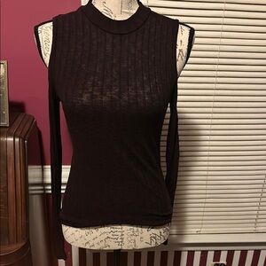 Elegant dark red/brown Sleeveless Top